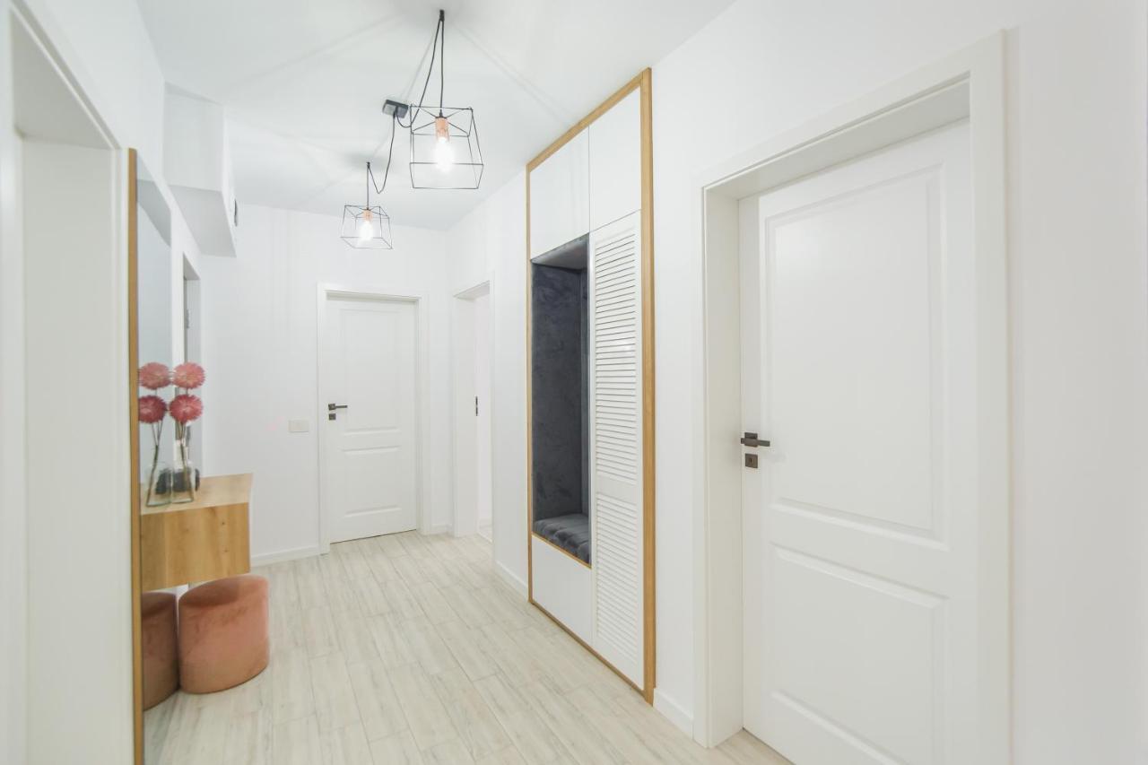 Pinkwood Harmony Daire Oradea Dış mekan fotoğraf